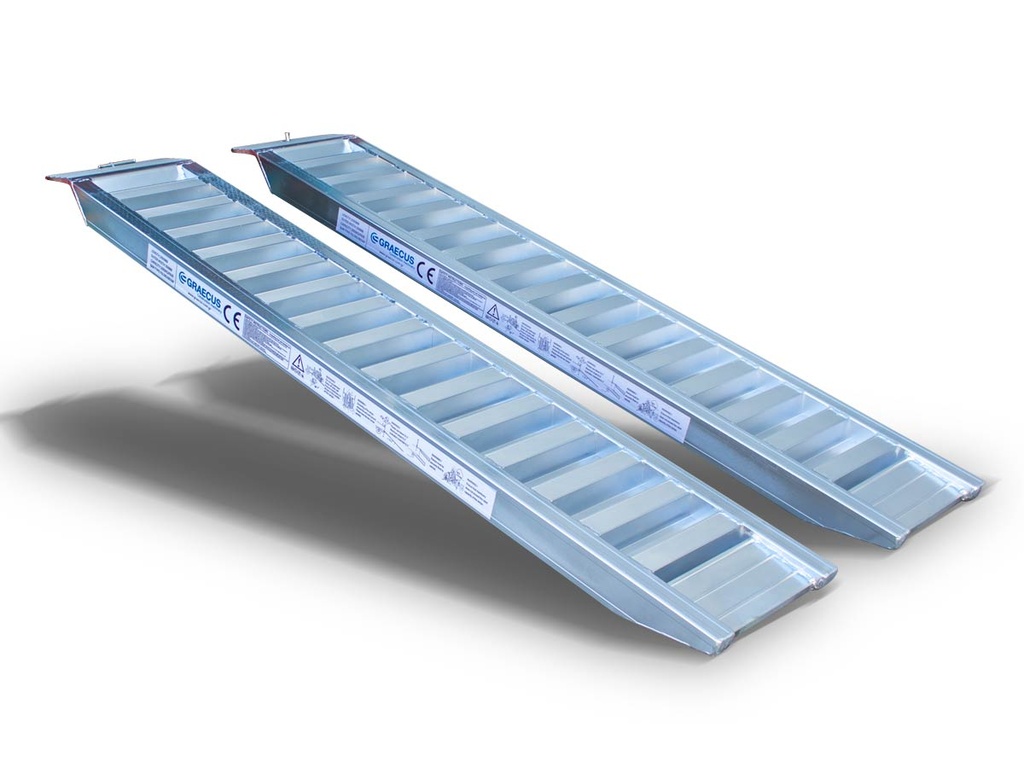 [10000520] 2 rampe din aluminiu cu o lungime de 2500 mm pentru mașină fără greutate sau pe șenile, cu o capacitate de încărcare de 3000 kg.