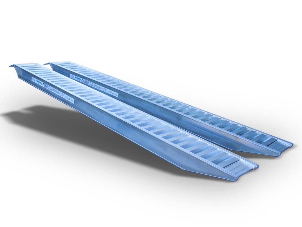 [10000521] 2 rampe din aluminiu, lungime 3000 mm, pentru mașină cu șenile sau roți, cu o greutate de 4000 kg.